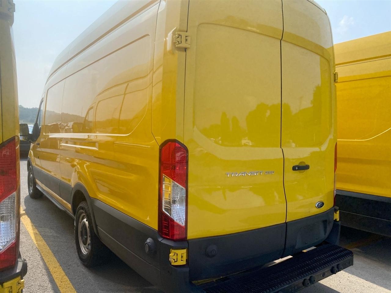 ford transit van 2022 1FTBR3X86NKA09390 image ford transit van 2022 1FTBR3X86NKA09390 image